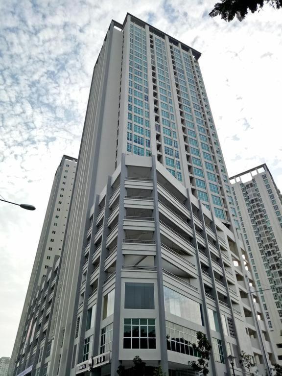 Strait Garden Suites X Ace Pro @ George Town Jelutong Exteriör bild